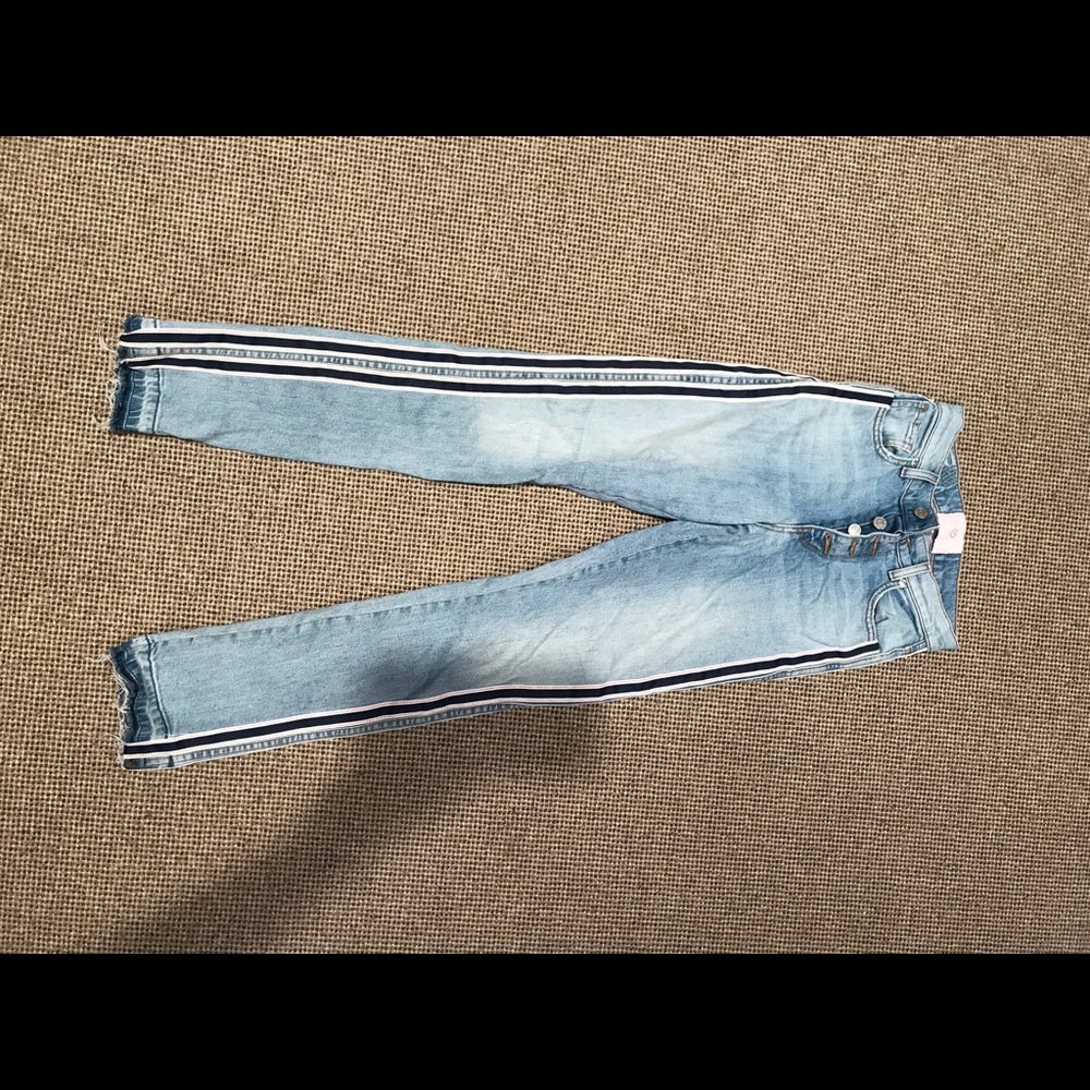 Revice Denim size 25 jeans with side stripe